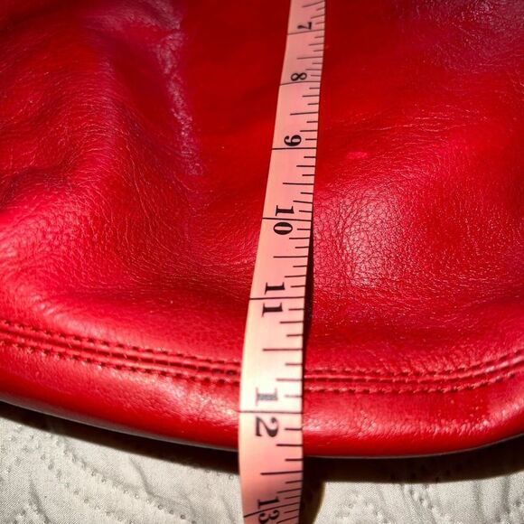 Coach candy apple red hobo bag! Euc! - Picture 17 of 17